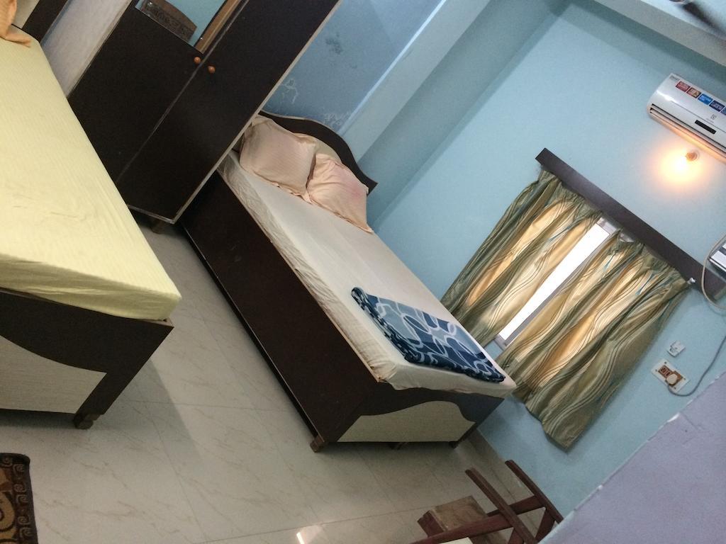 Hotel Pragya International Varanasi Zimmer foto